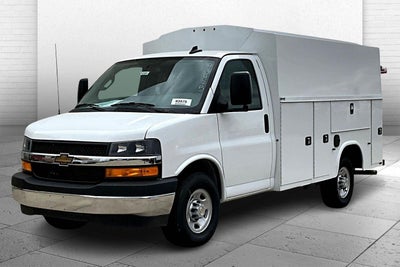 2025 Chevrolet Express Cutaway 3500 1WT
