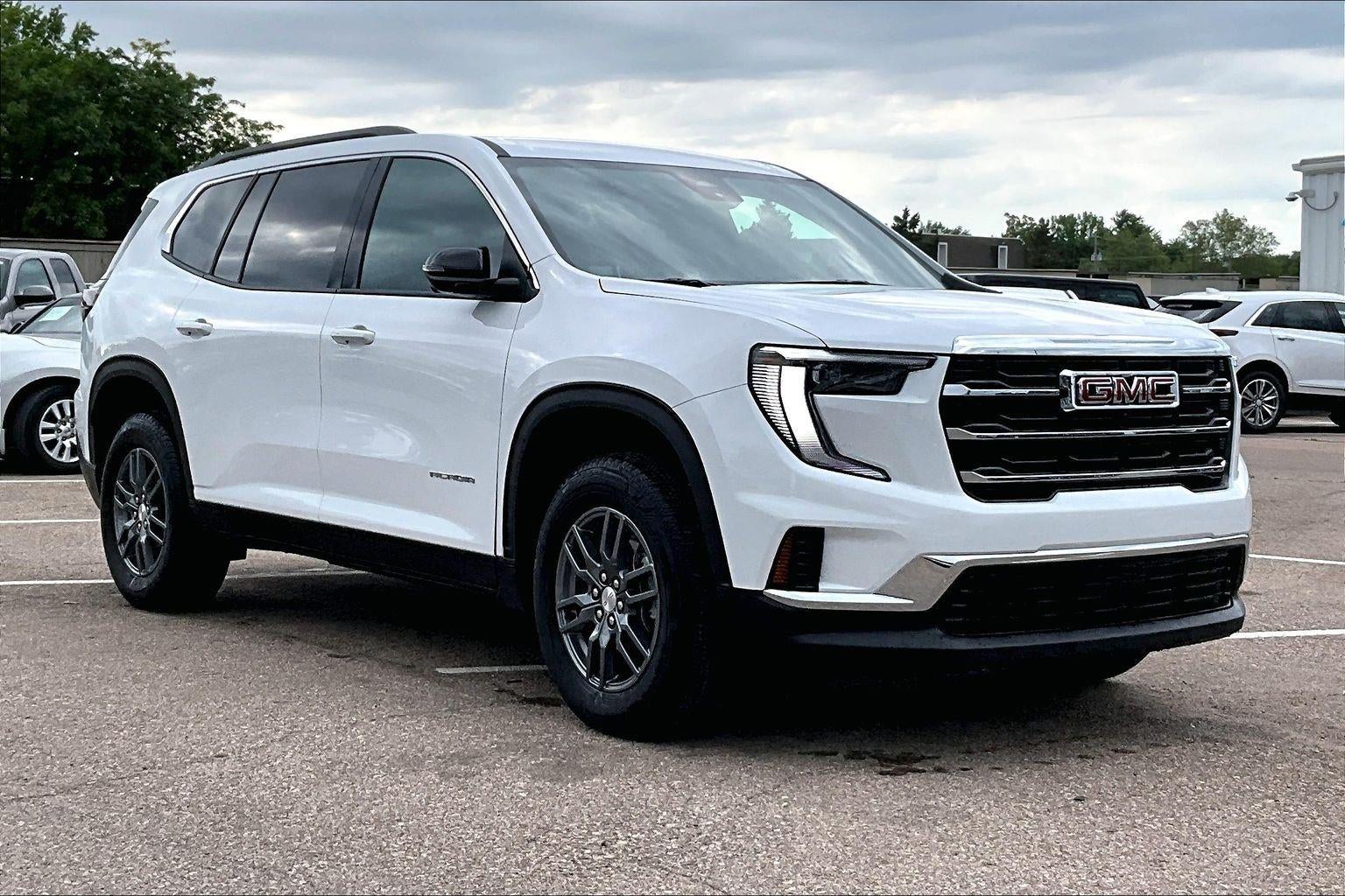 2025 GMC Acadia Elevation FWD's photo