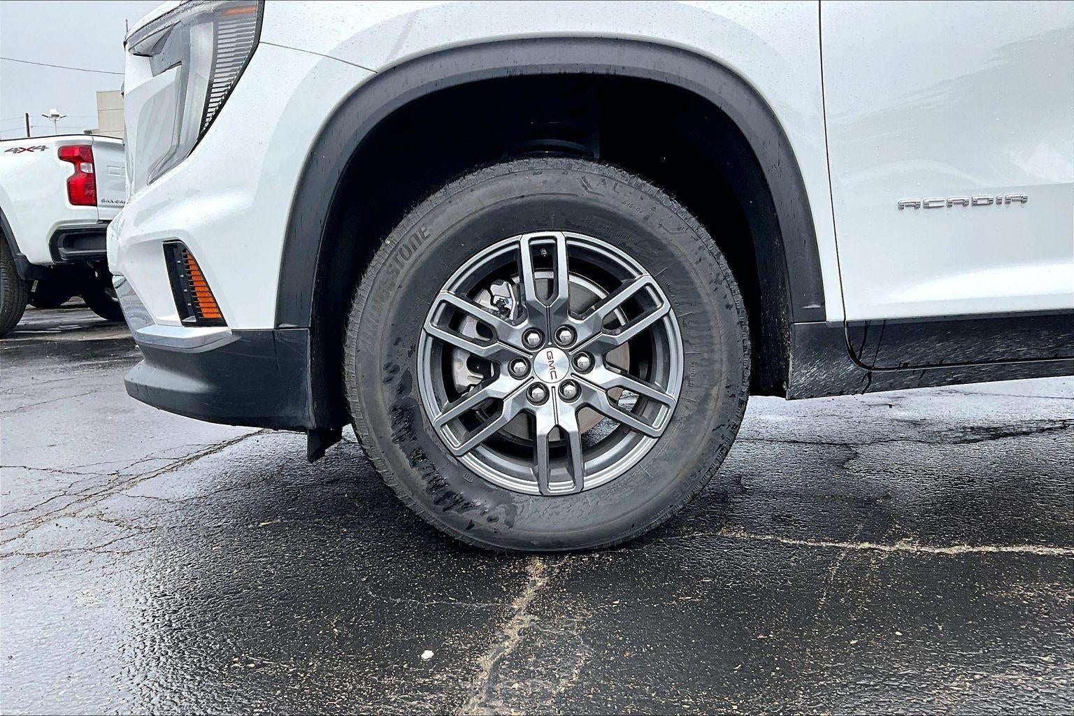 Used 2025 GMC Acadia Elevation with VIN 1GKENNRS1SJ280019 for sale in Kansas City