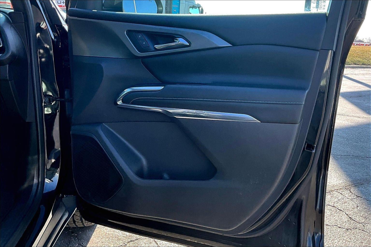 2024 Chevrolet Traverse LT