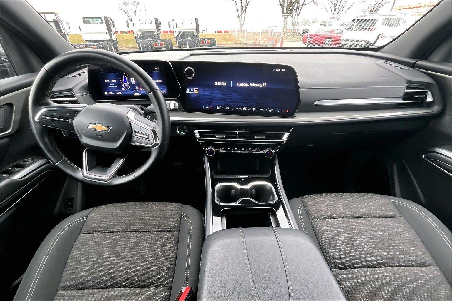 2024 Chevrolet Traverse LT