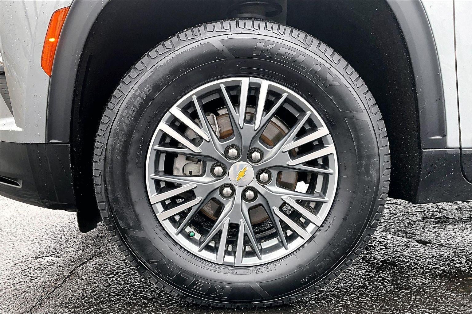 2024 Chevrolet Traverse LT