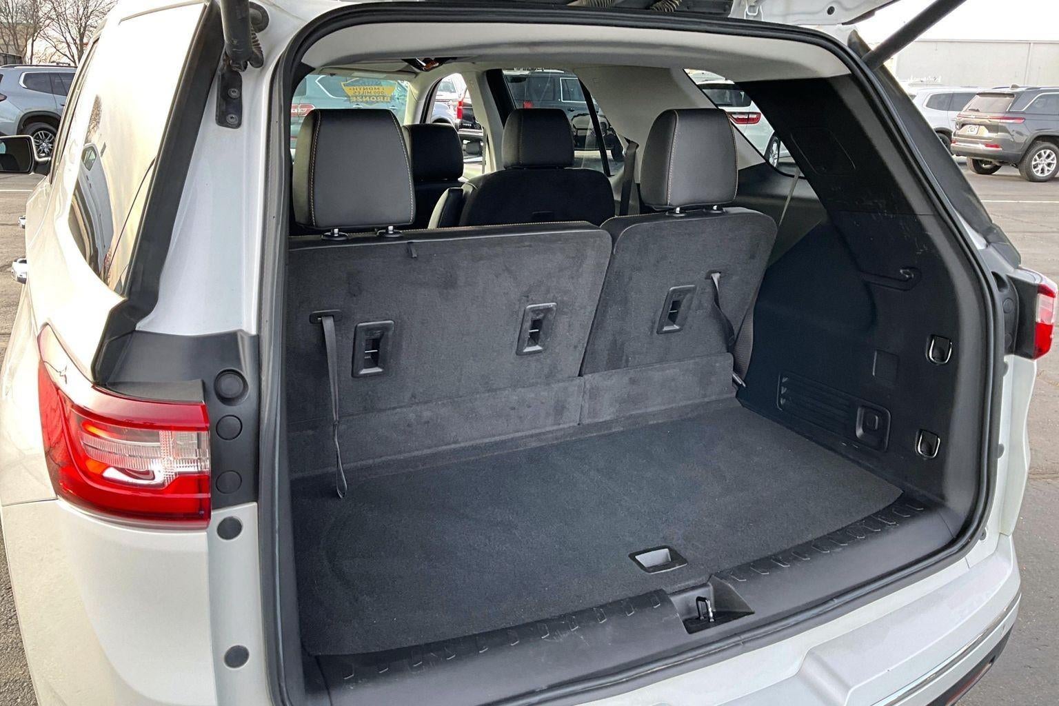 2021 Chevrolet Traverse Premier