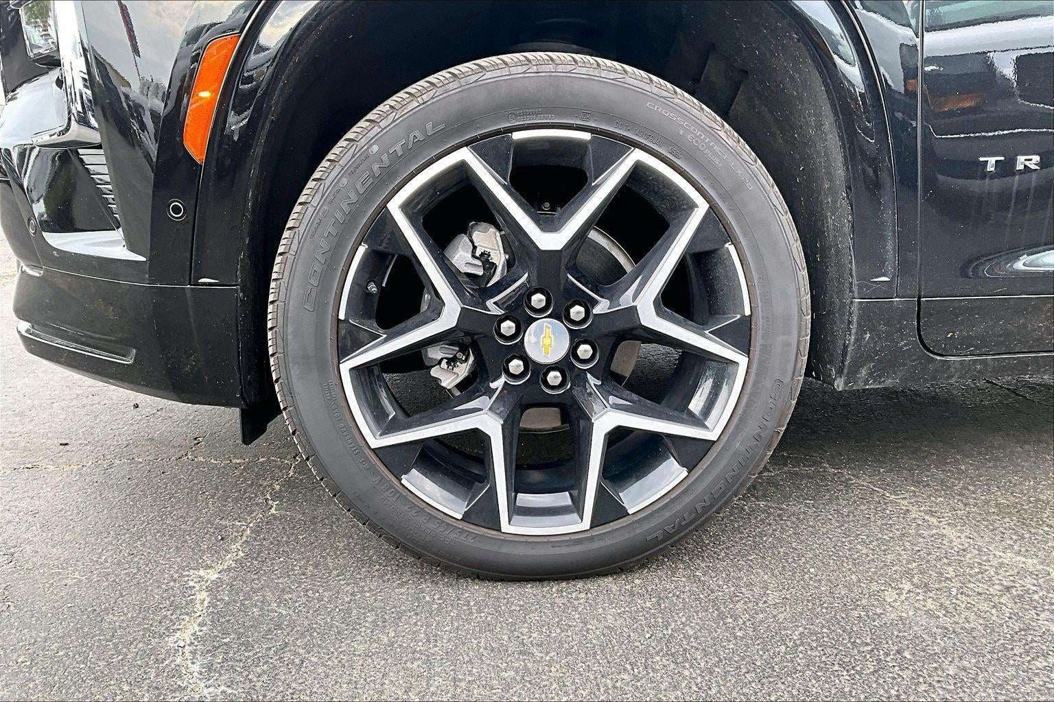 Used 2025 Chevrolet Traverse High Country with VIN 1GNEVKRS3SJ251199 for sale in Kansas City