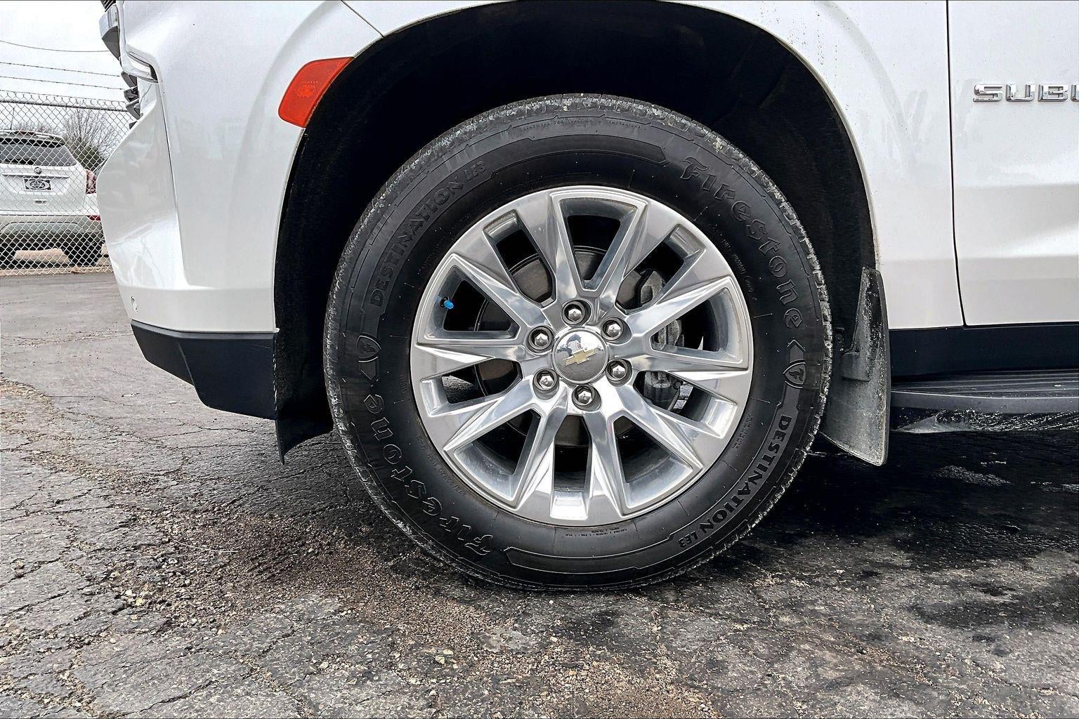 Used 2021 Chevrolet Suburban Premier with VIN 1GNSKFKD5MR134128 for sale in Kansas City