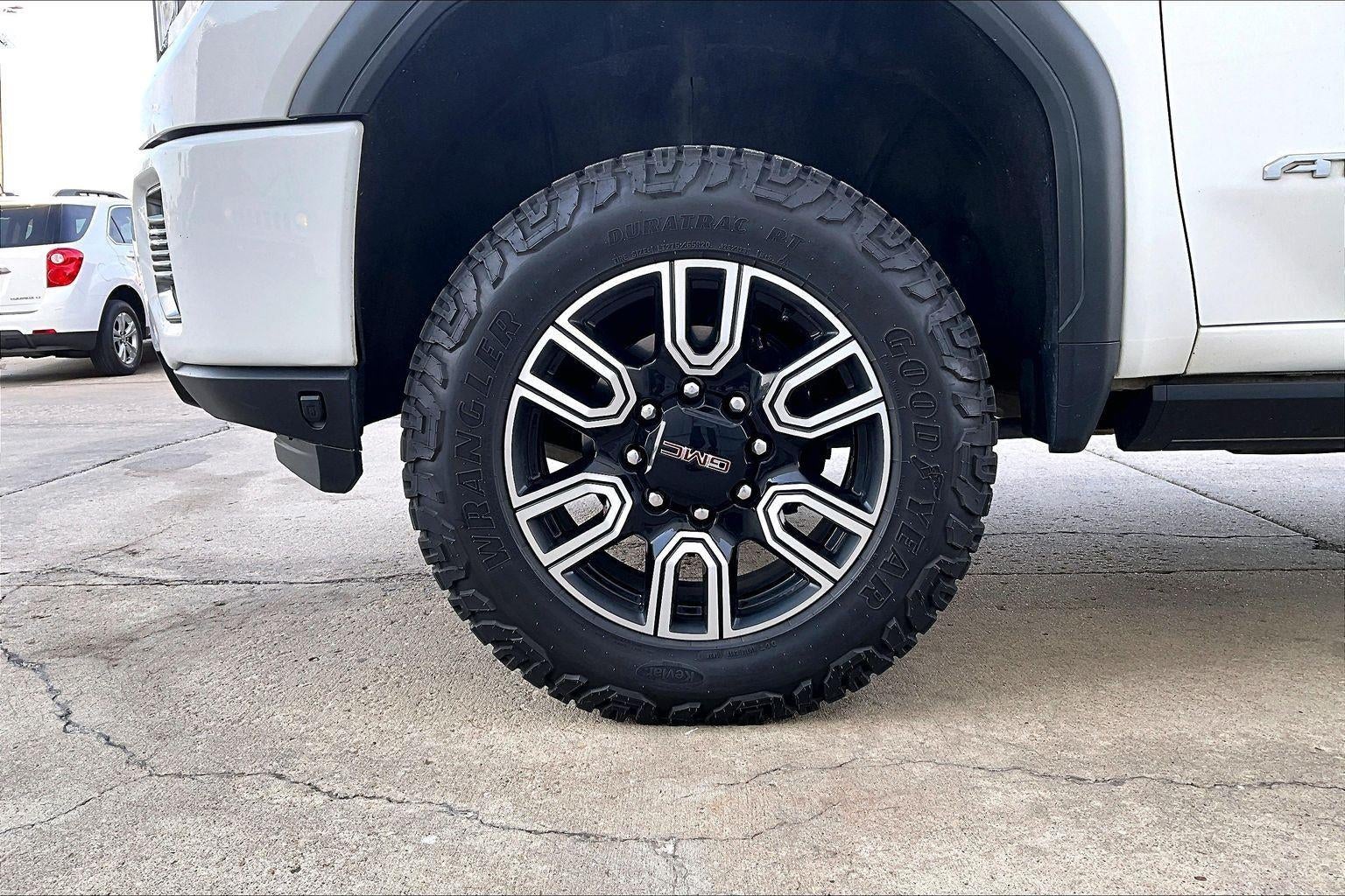 Used 2023 GMC Sierra 2500HD AT4 with VIN 1GT49PEY5PF117871 for sale in Kansas City