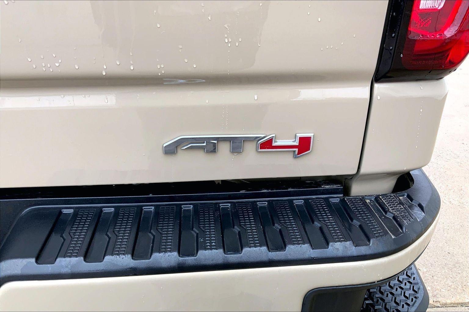 2023 GMC Sierra 1500 AT4