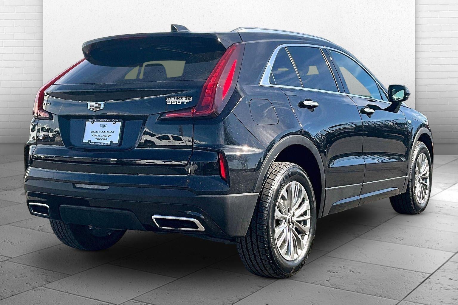 2024 Cadillac XT4 Premium Luxury