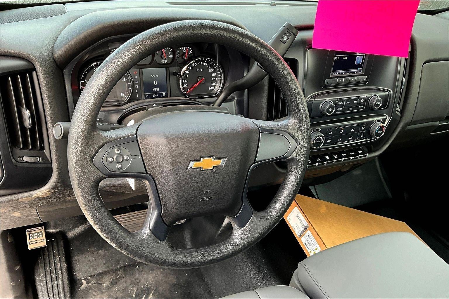 2024 Chevrolet Silverado 5500 HD Work Truck