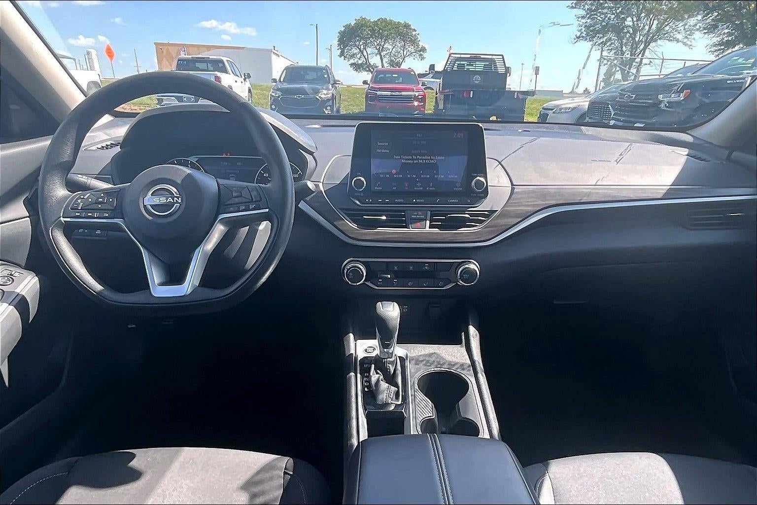 2025 Nissan Altima SV
