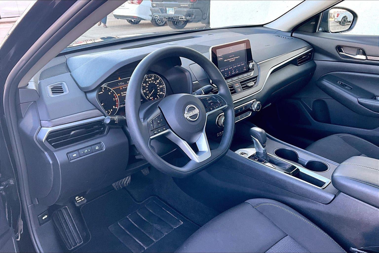 2025 Nissan Altima SV