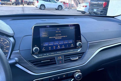 2025 Nissan Altima SV