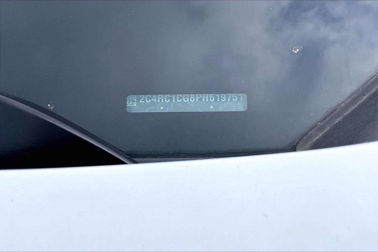 2023 Chrysler Voyager LX