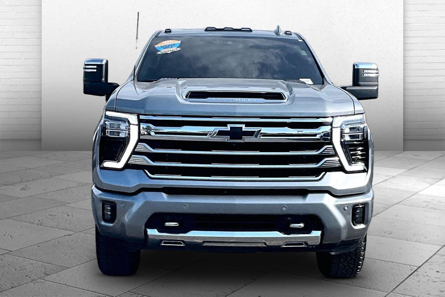 Used 2024 Chevrolet Silverado 2500HD High Country with VIN 2GC4YRE75R1138302 for sale in Kansas City