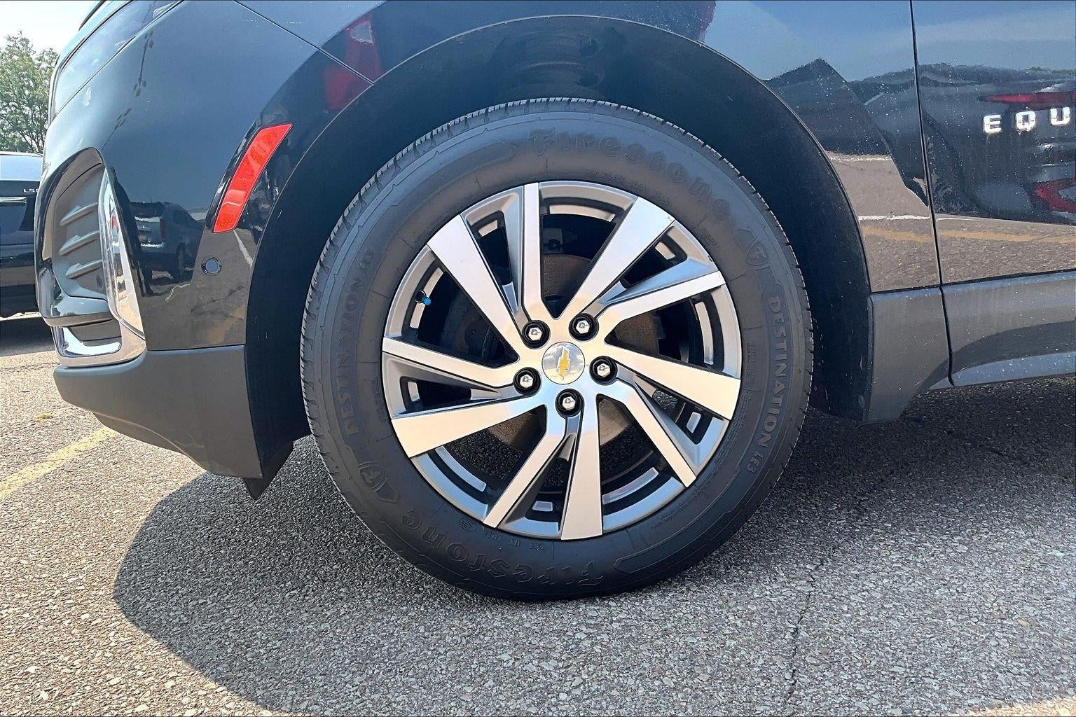 Used 2022 Chevrolet Equinox Premier with VIN 2GNAXXEV7N6101846 for sale in Kansas City