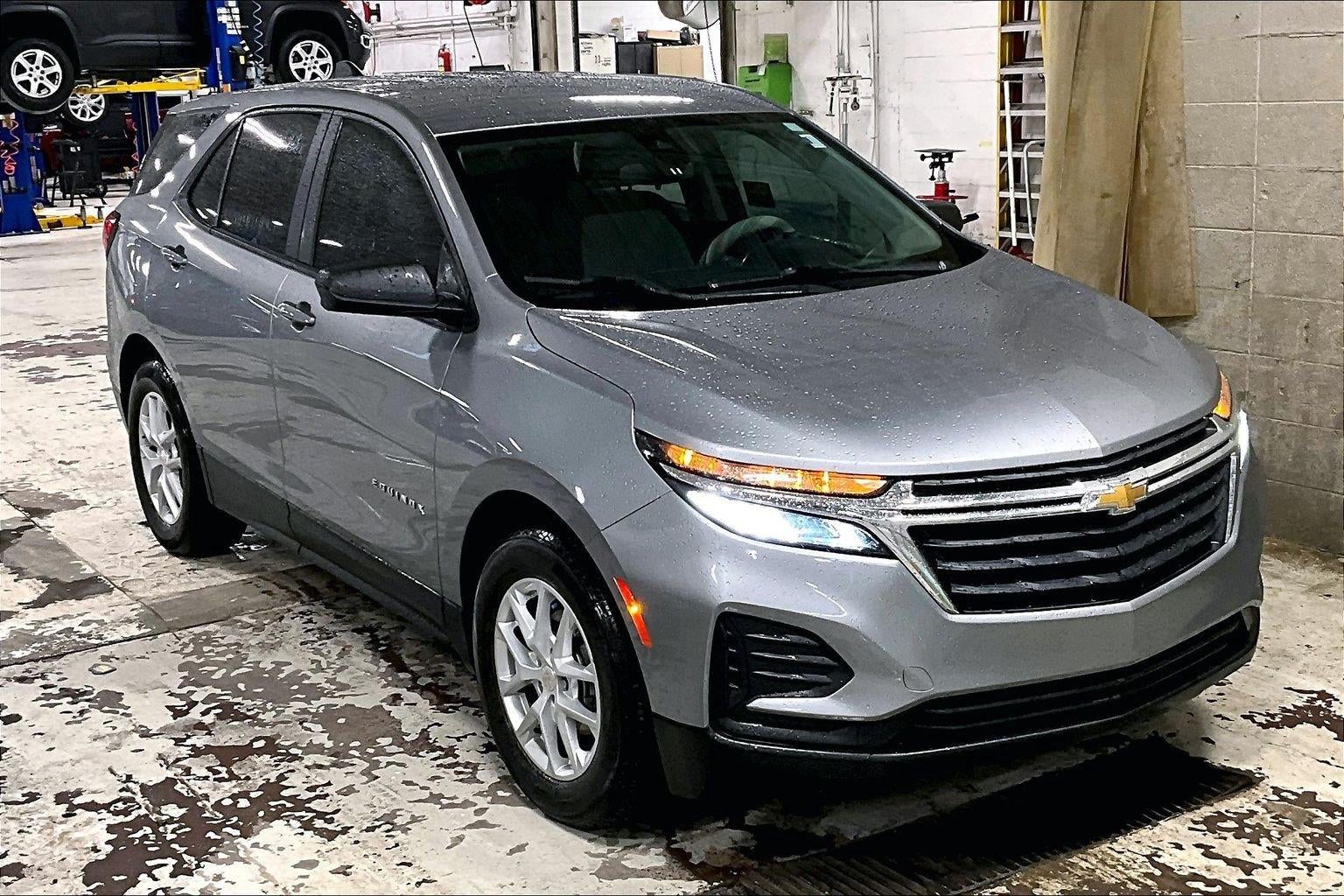2023 Chevrolet Equinox LS