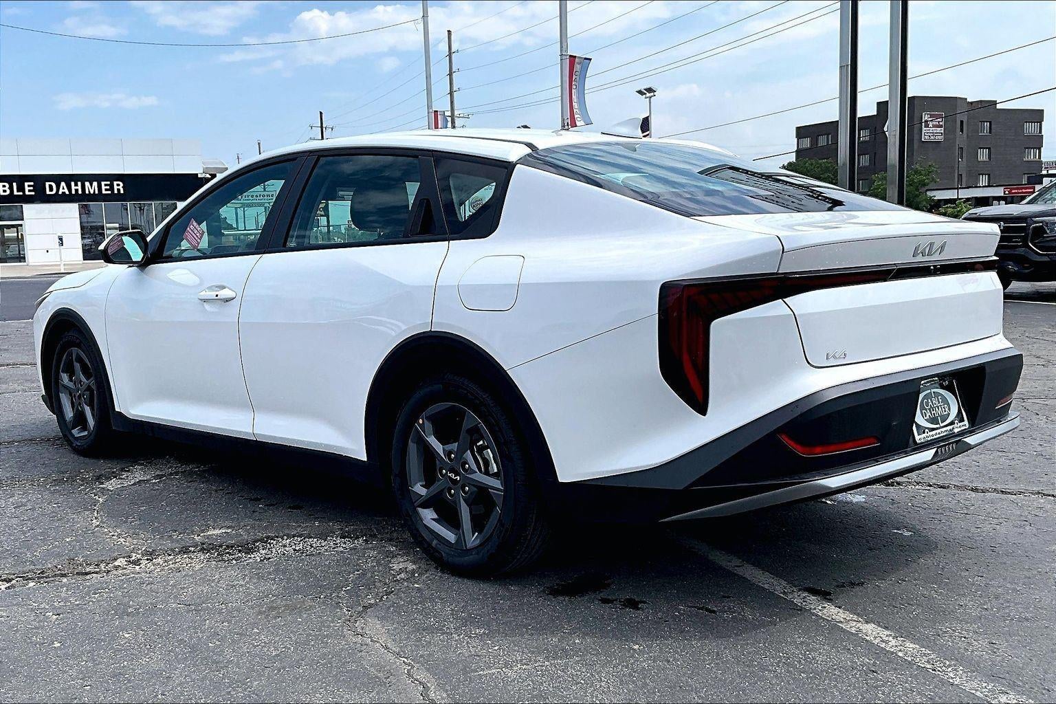 2025 Kia K4 LXS