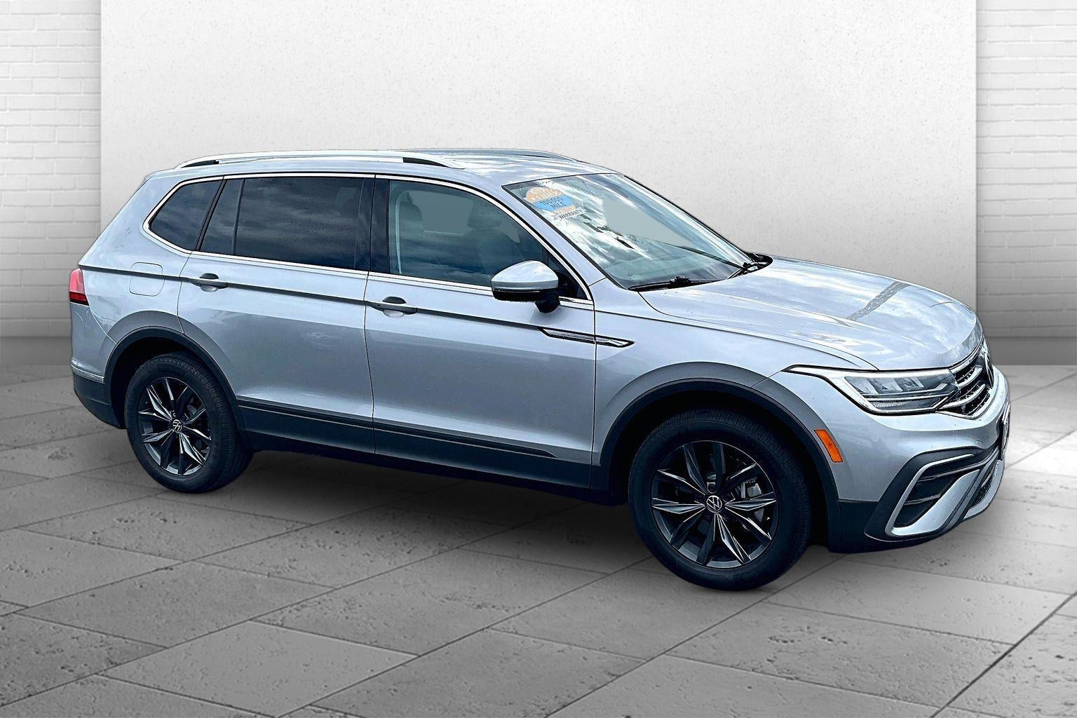 2023 Volkswagen Tiguan 2.0T SE's photo