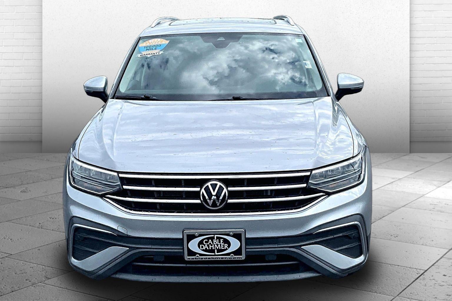 Used 2023 Volkswagen Tiguan SE with VIN 3VVNB7AX8PM040789 for sale in Kansas City