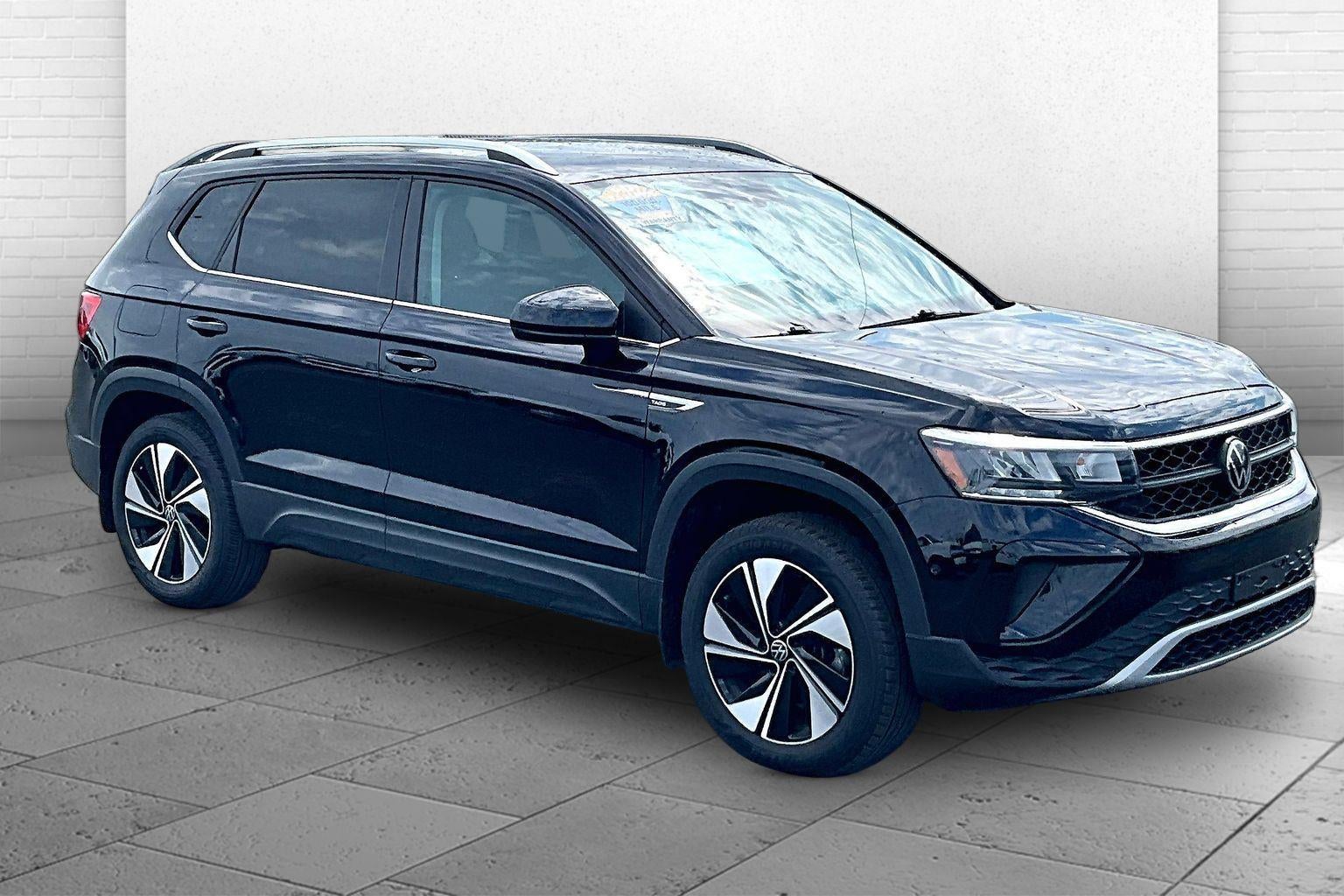 2023 Volkswagen Taos 1.5T SE 4Motion's photo