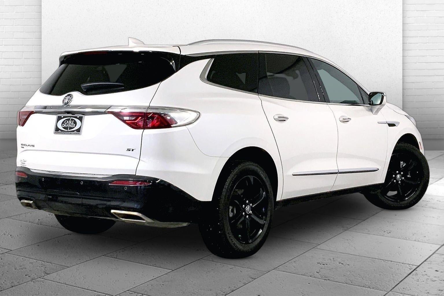 2023 Buick Enclave Essence