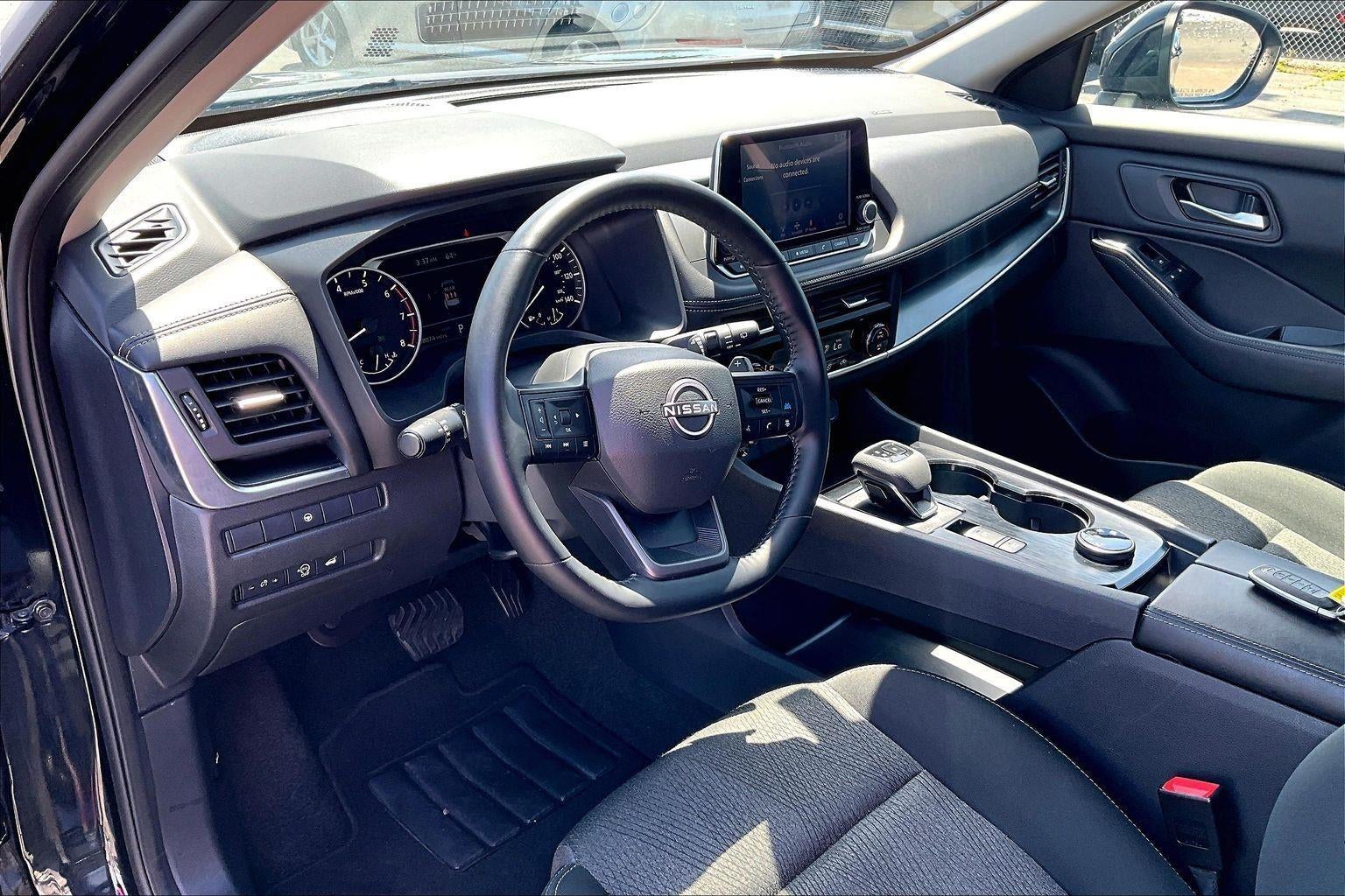 2025 Nissan Rogue SV