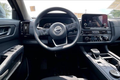 2025 Nissan Pathfinder S
