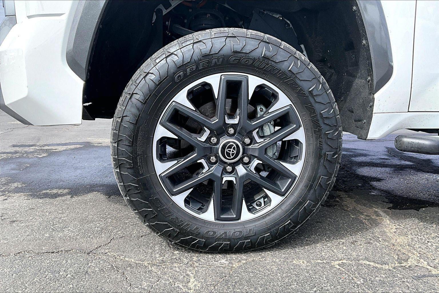 Used 2023 Toyota Tundra Limited with VIN 5TFJC5DB8PX036329 for sale in Kansas City