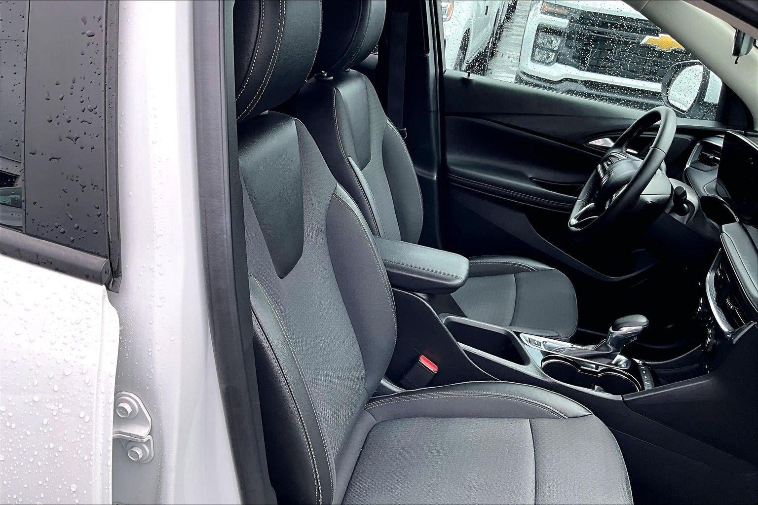 2025 Buick Encore GX Preferred - Photo 7