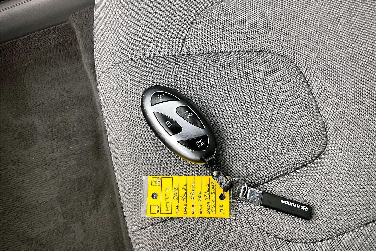 2025 Hyundai Elantra SEL Convenience