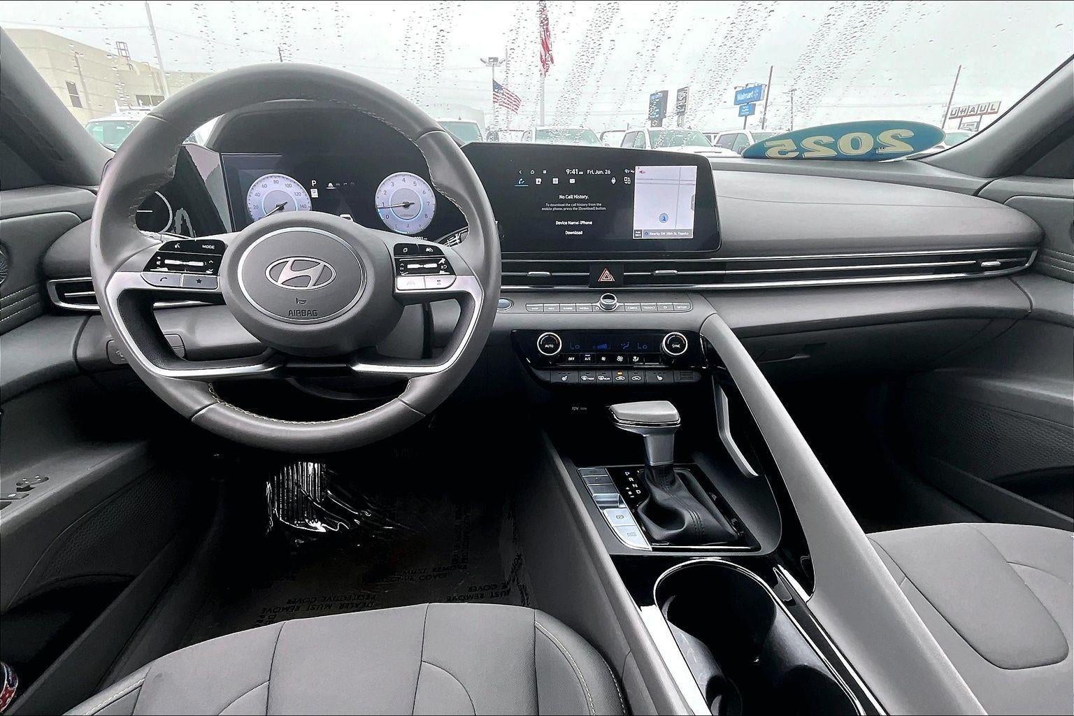 2025 Hyundai Elantra SEL Convenience