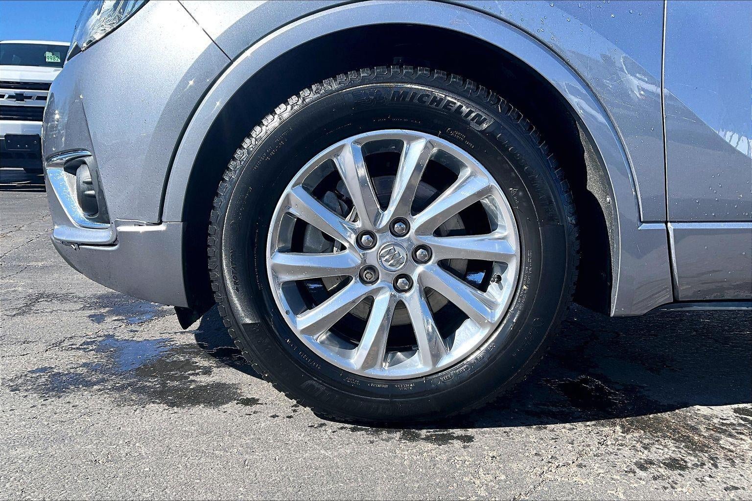 Used 2019 Buick Envision Essence with VIN LRBFXCSA1KD027070 for sale in Kansas City