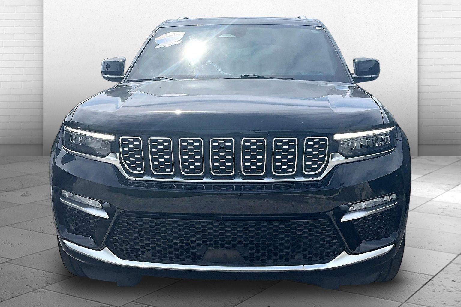 2022 Jeep Grand Cherokee Summit