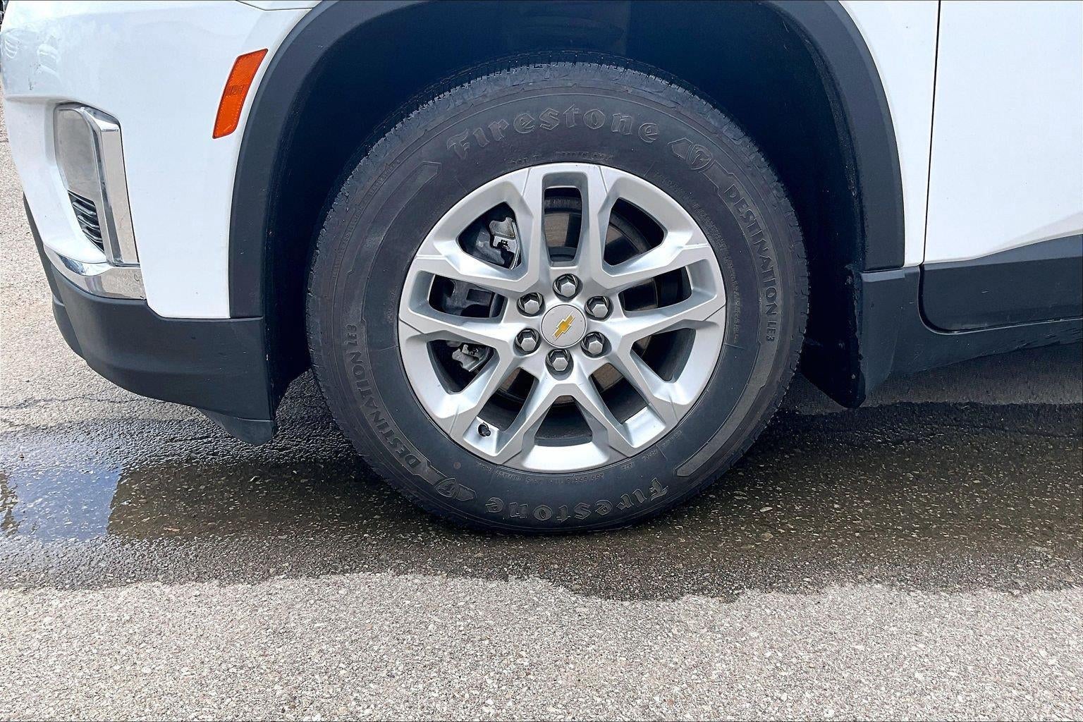 Used 2022 Chevrolet Traverse LS with VIN 1GNEVFKW2NJ117230 for sale in Kansas City
