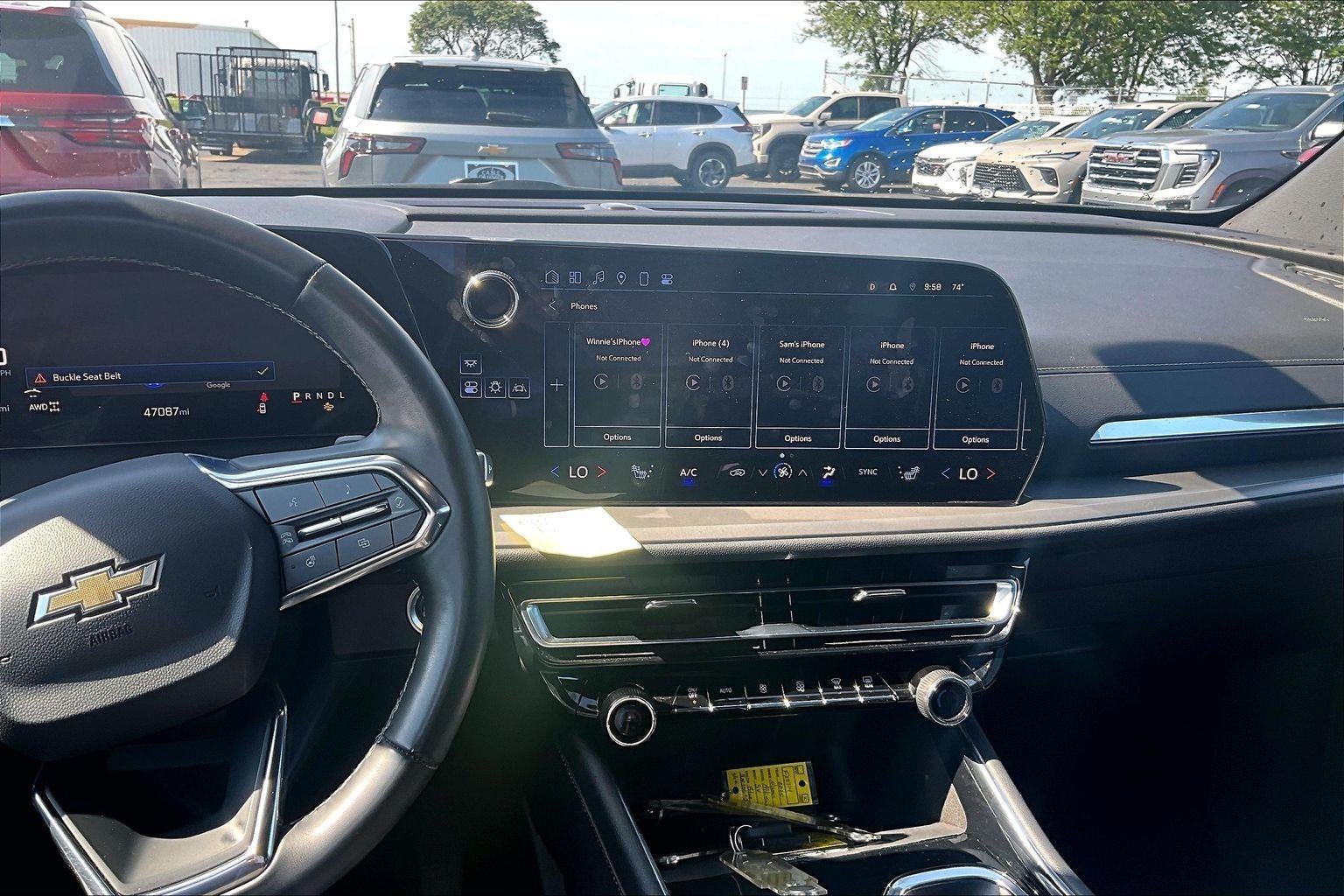 2024 Chevrolet Traverse LT