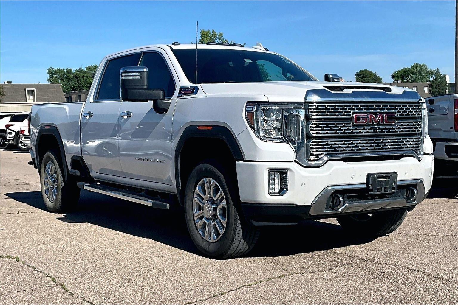 2020 GMC Sierra 4WD Crew Cab Standard Box Denali's photo