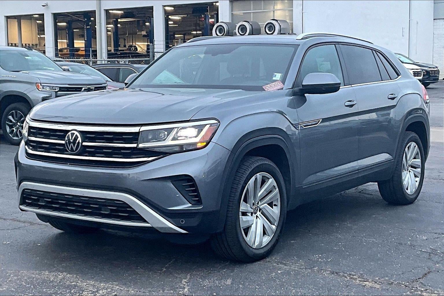 2022 Volkswagen Atlas Cross Sport 2.0T SE w/Technology