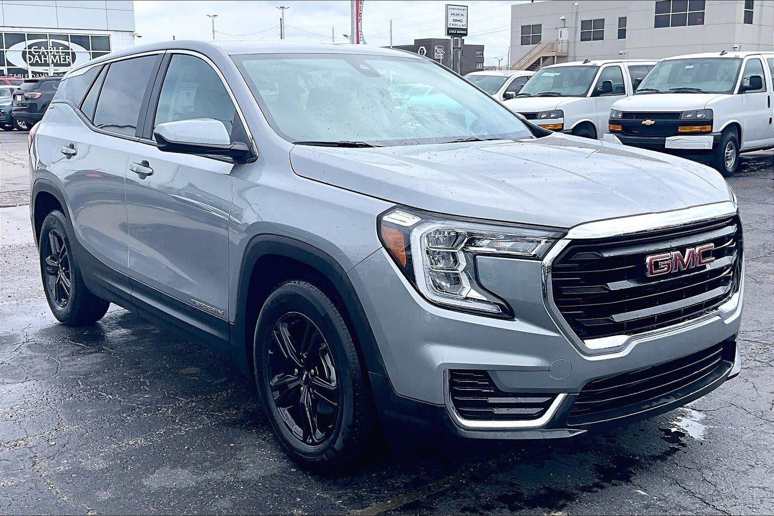 2024 GMC Terrain SLE FWD's photo