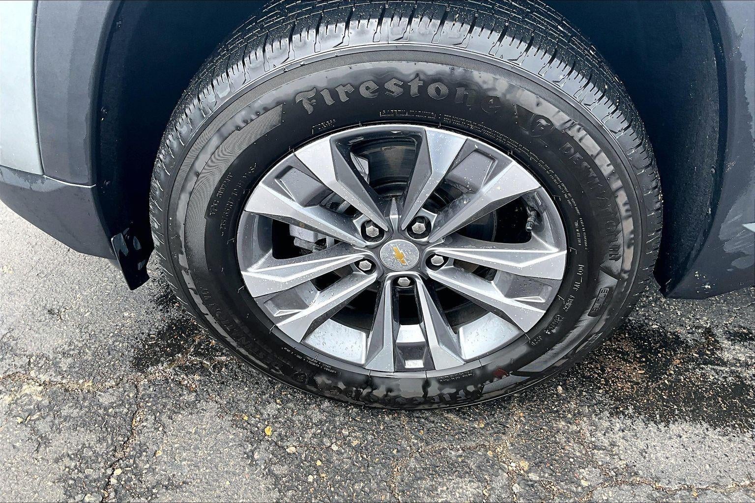 Used 2026 Chevrolet Equinox LT with VIN 3GNAXHEG2TL298635 for sale in Kansas City