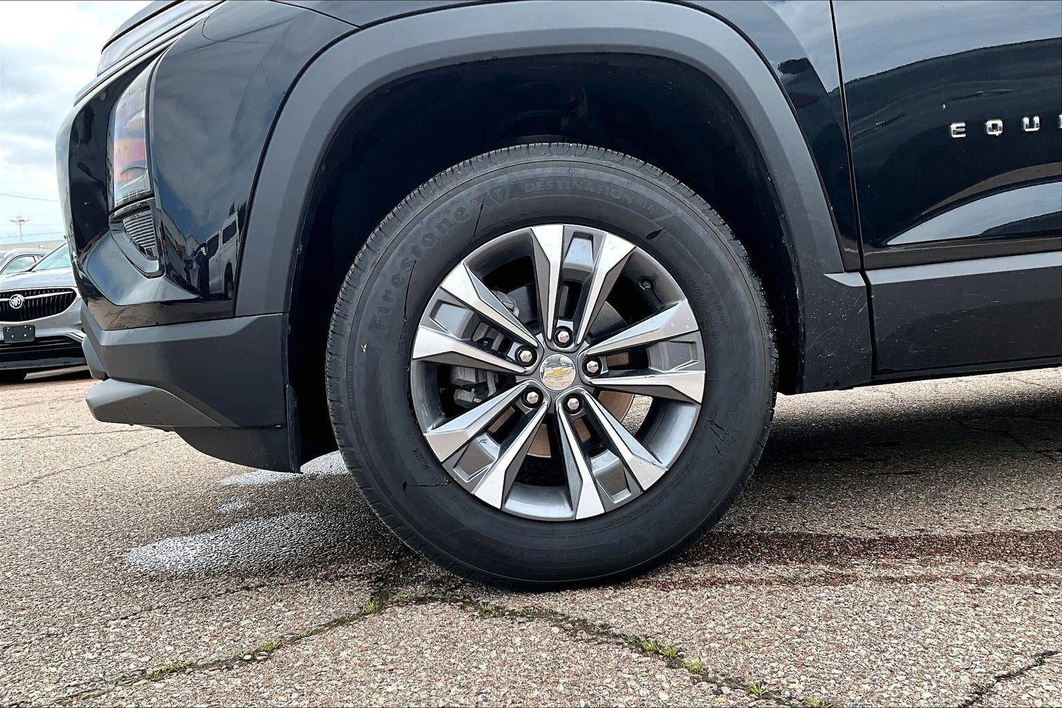 Used 2026 Chevrolet Equinox LT with VIN 3GNAXHEG4TL289774 for sale in Kansas City