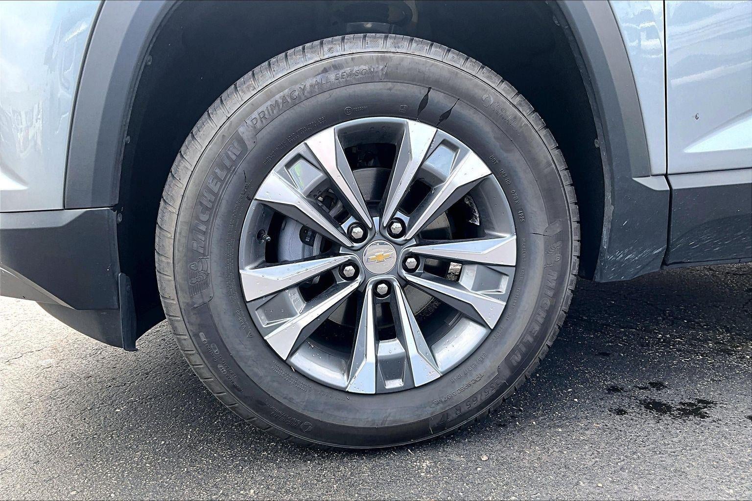 Used 2026 Chevrolet Equinox LT with VIN 3GNAXPEG0TL334493 for sale in Kansas City