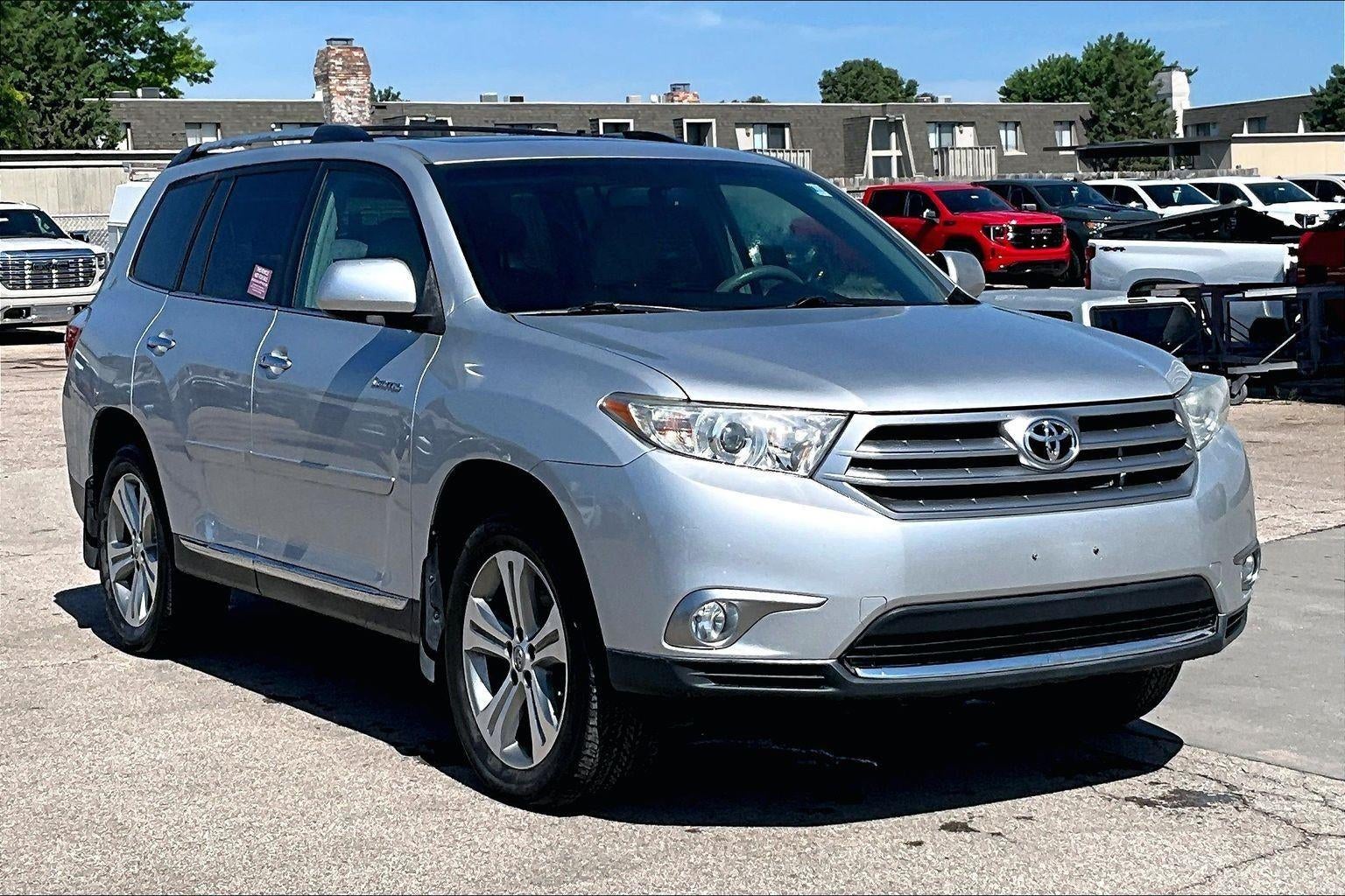 2011 Toyota Highlander's photo