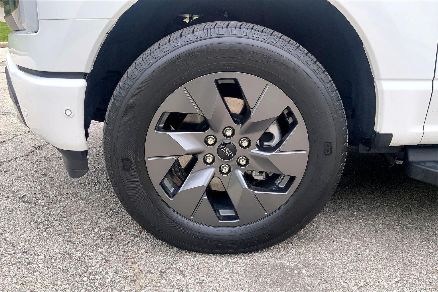 2022 Ford F-150 Lightning Lariat