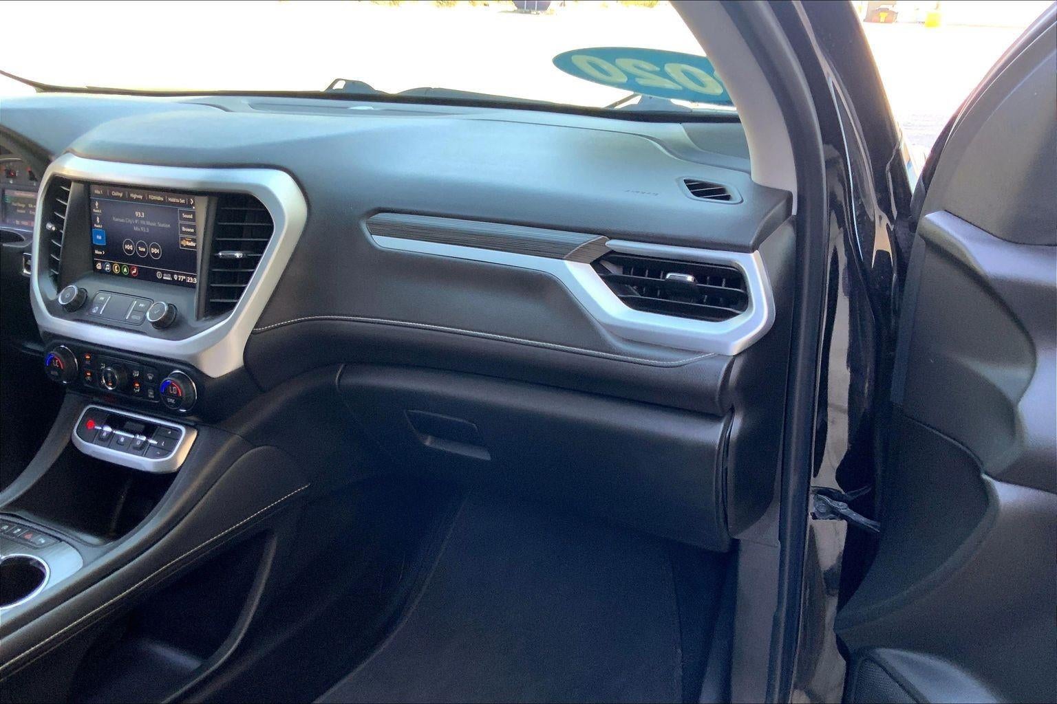 2020 GMC Acadia SLT