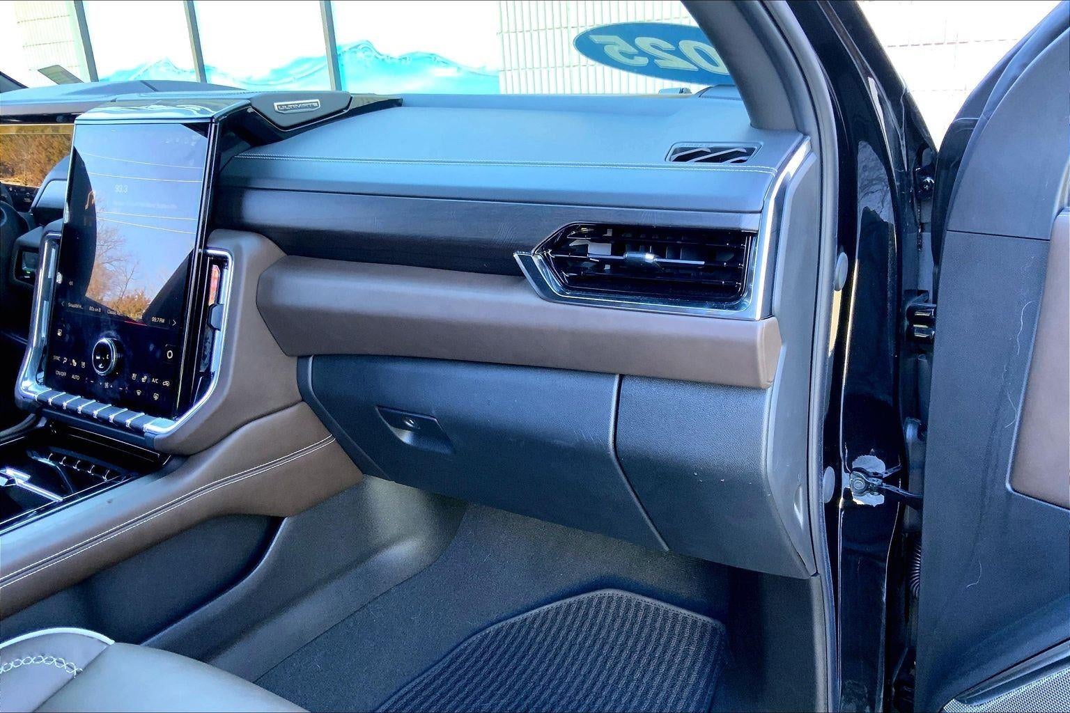 2025 GMC Yukon Denali Ultimate