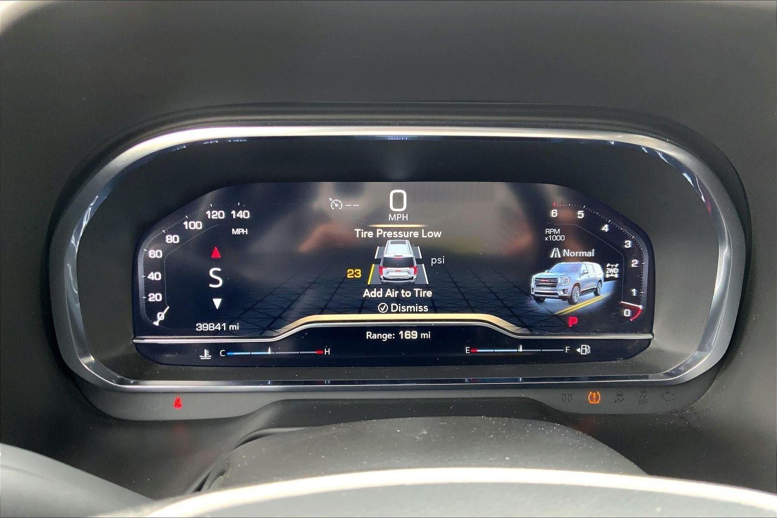 2024 GMC Yukon XL AT4