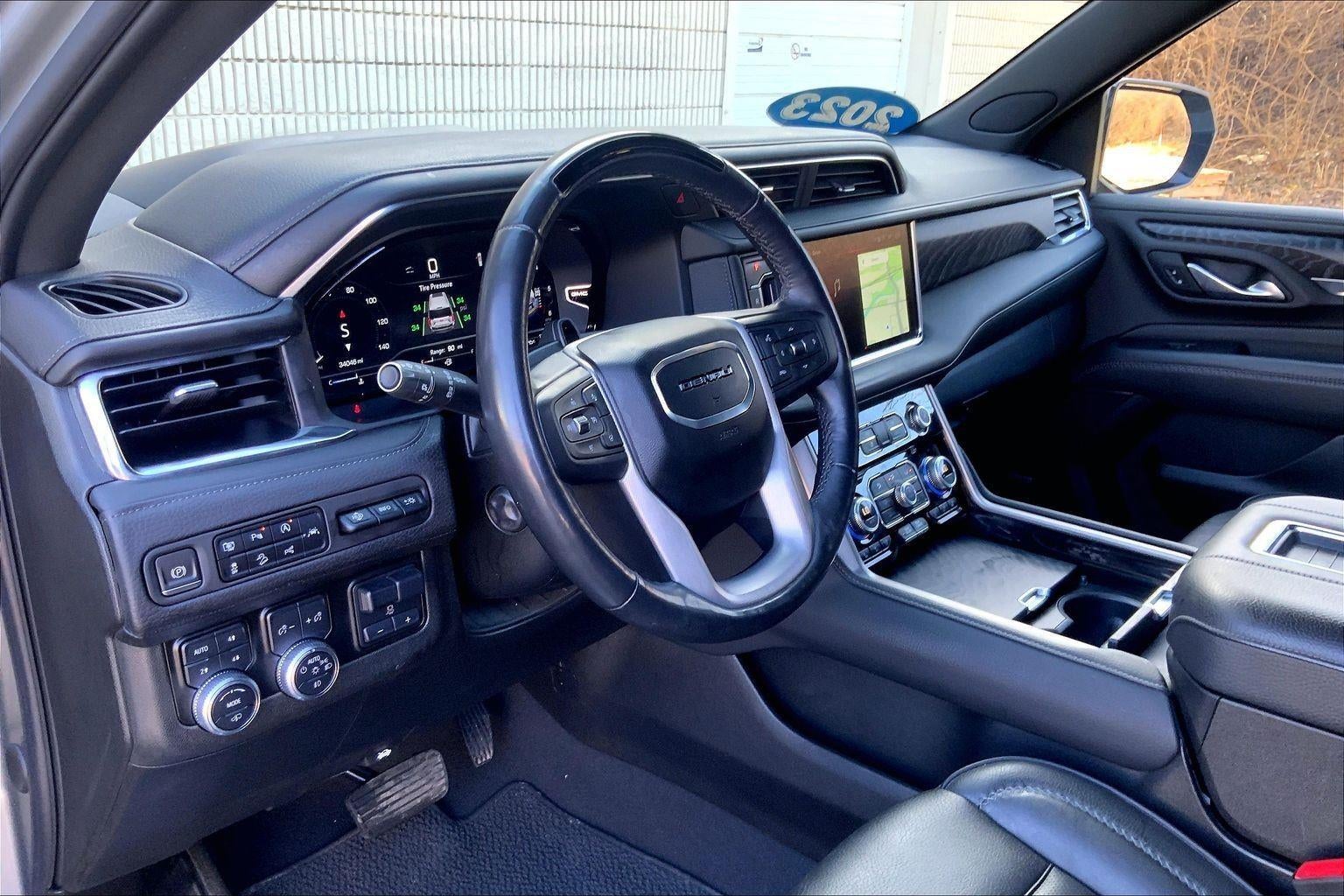 2023 GMC Yukon XL Denali