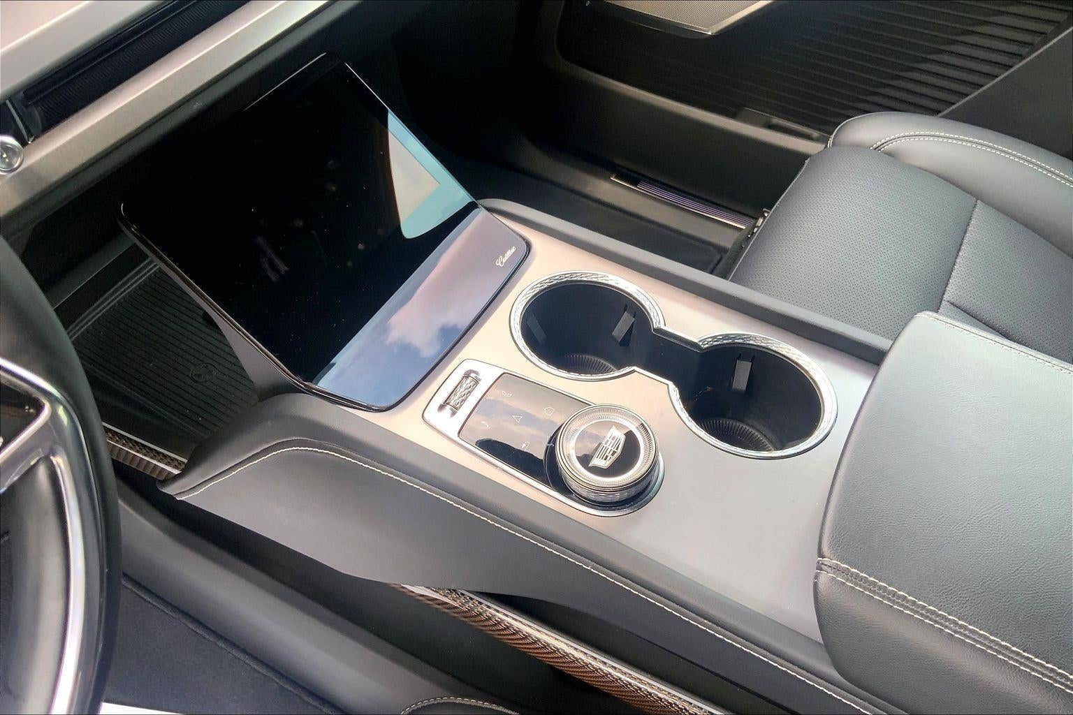 2026 Cadillac VISTIQ Sport