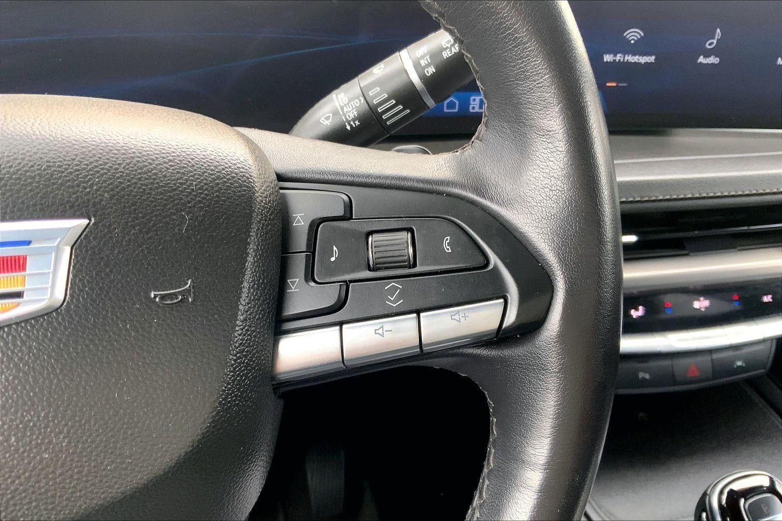 2024 Cadillac XT4 Premium Luxury