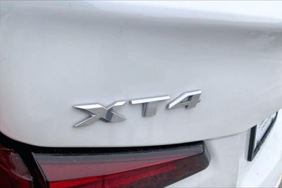 2024 Cadillac XT4 Premium Luxury